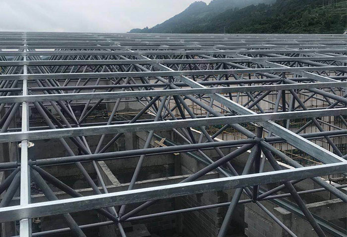 海淀仁怀冠英学校艺体楼网架